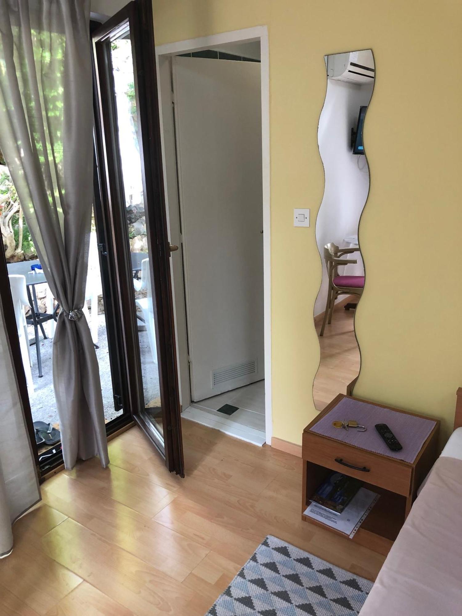 Apartments Veli Losinj Exterior photo