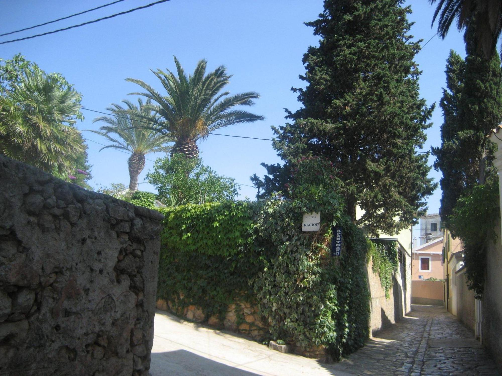 Apartments Veli Losinj Exterior photo